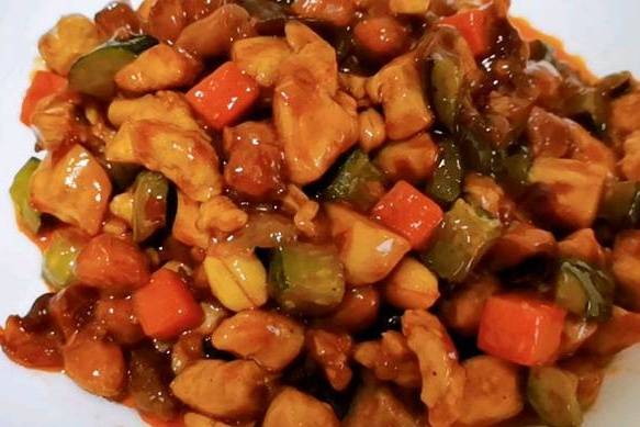 G16 Kung Pao Chicken 宫保鸡丁